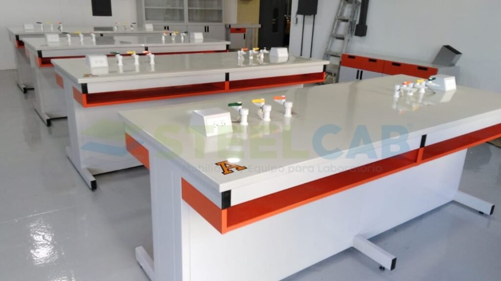 Cubiertas para laboratorio 4 Acero porcelanizado