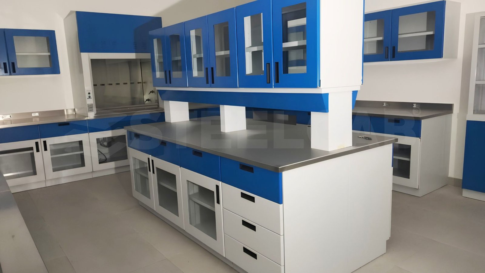 Mesa isla para laboratorio